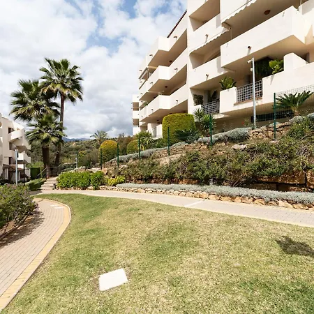 Ct 375 - Faro's Cozy Dream In Elviria - Apartment